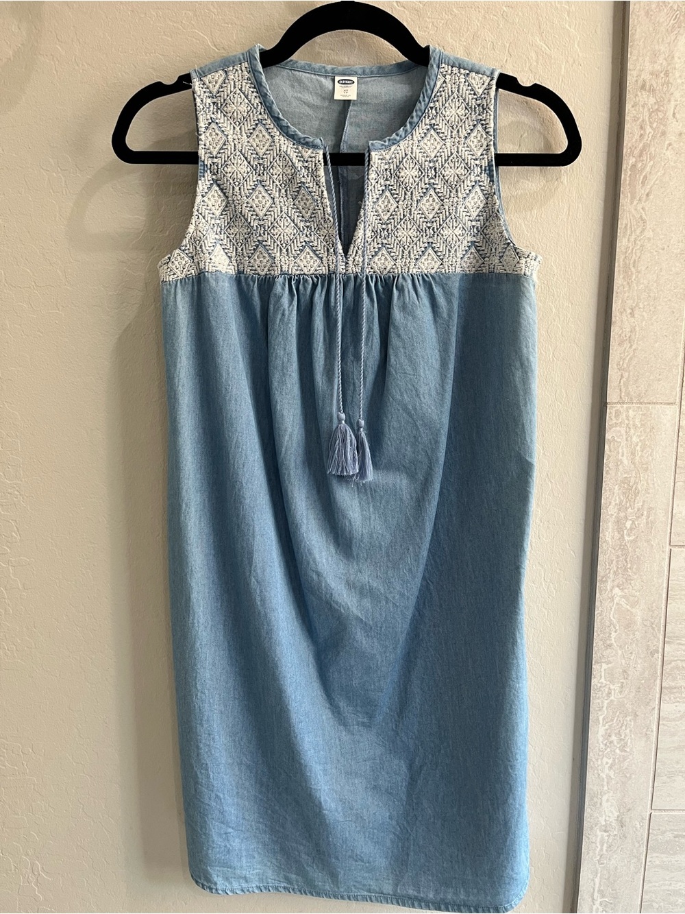 Boho Chic Old Navy Light Blue Chambray Embroidered Sleeveless Tunic Dress XS